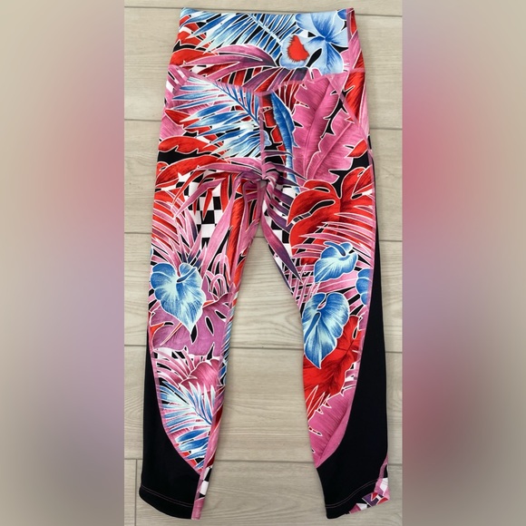 Nike Dri-Fit Floral Leggings - Picture 2 of 3